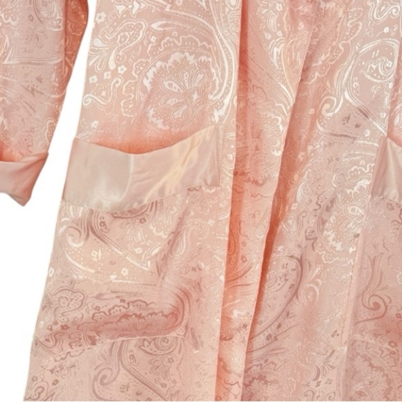 VICTORIA’S SECRET Vintage Gold Label Silky Paisley Pink Robe Size M - Picture 6 of 14